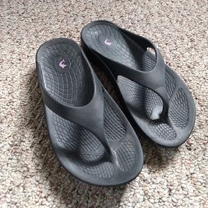 Reel Legends Sandels